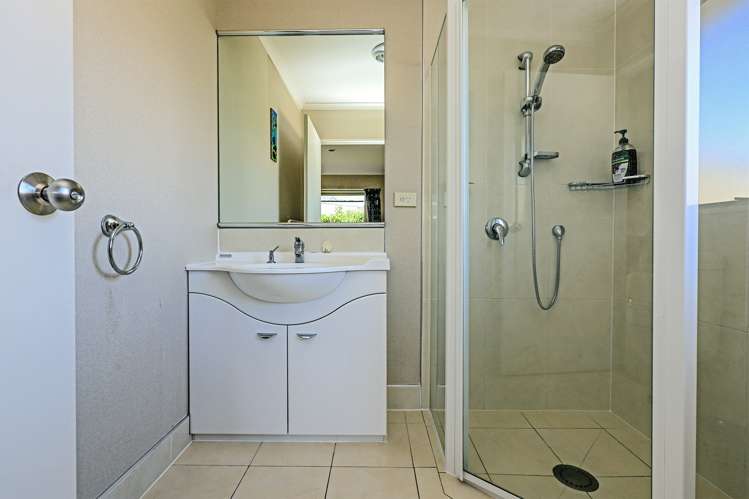 12 Pinotage Drive Greenmeadows_15