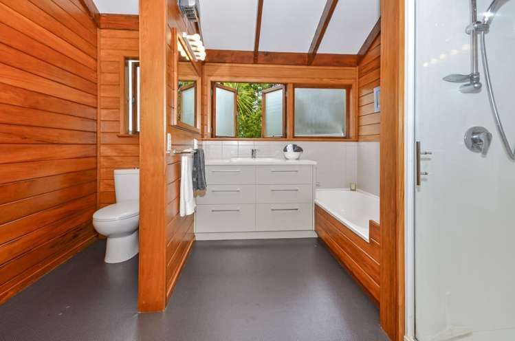 19a Tui Glen Road Birkenhead_12