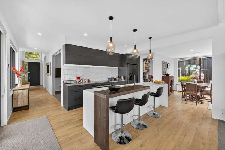 32 Carnaveron Drive Lincoln_6