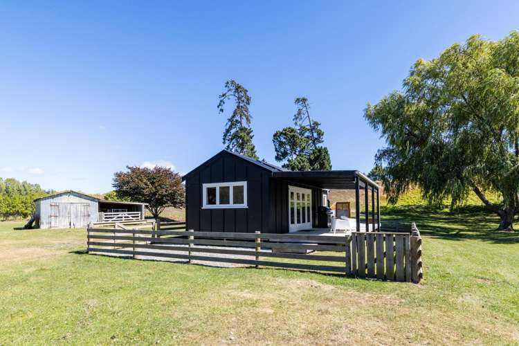 10 Charlton Road Te Awanga_39