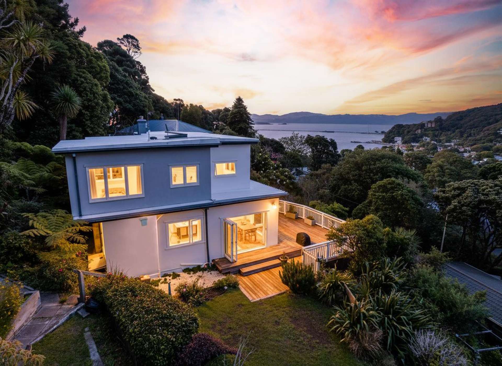 31 Walter Road, Lowry Bay Eastbourne_0