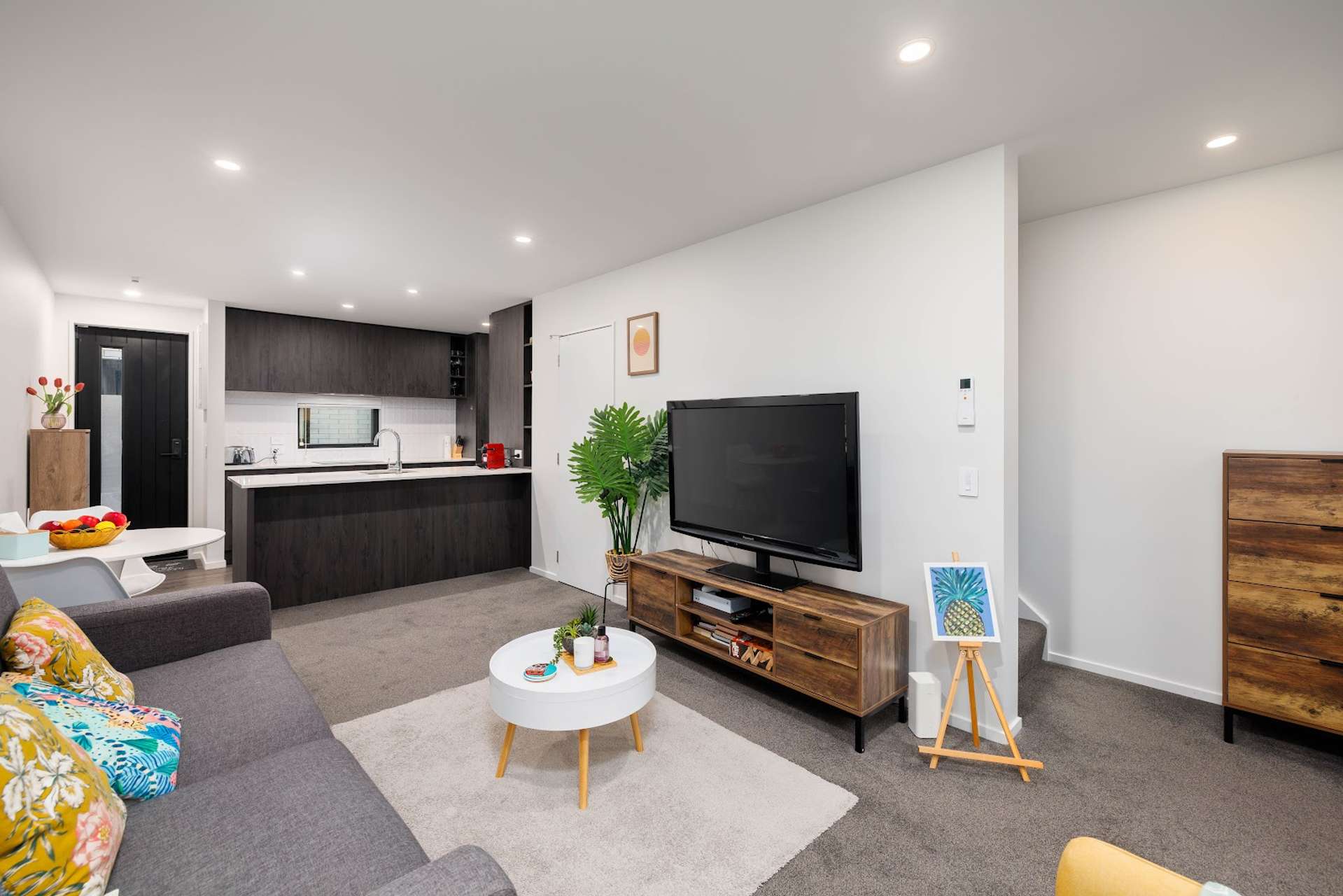 Unit 2/327 Lincoln Road Addington_0