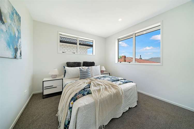 14b Kirrie Avenue Te Atatu South_12