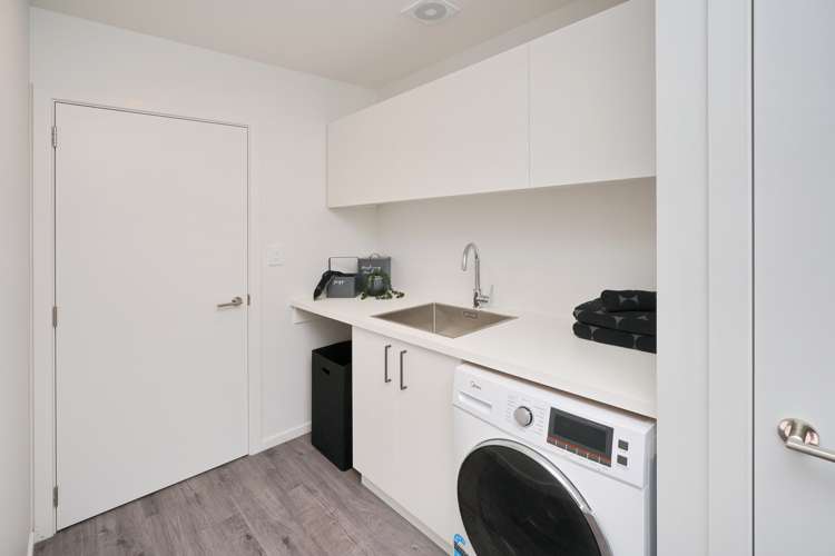 24 Florence Drive Lincoln_13