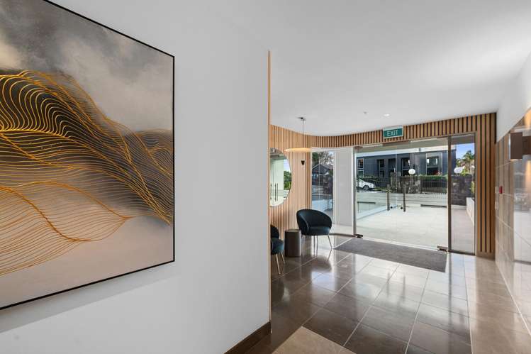 PB/7 The Promenade Takapuna_31