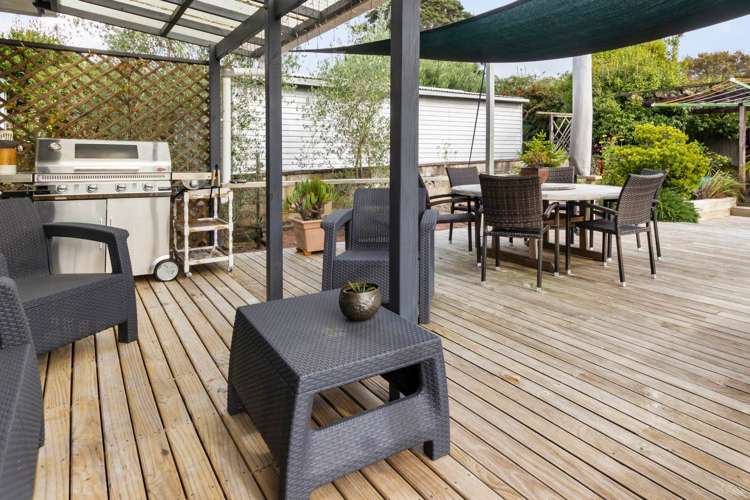 9 Neil Avenue Te Atatu Peninsula_13