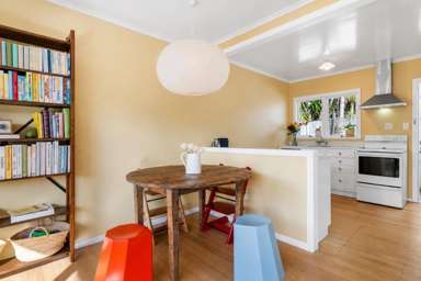 2/4 Penzance Road_2