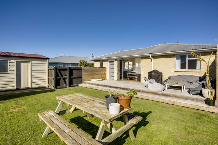8 Lyttelton Crescent Tamatea_28