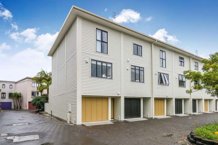 31/17 Lyon Avenue Mount Albert_12