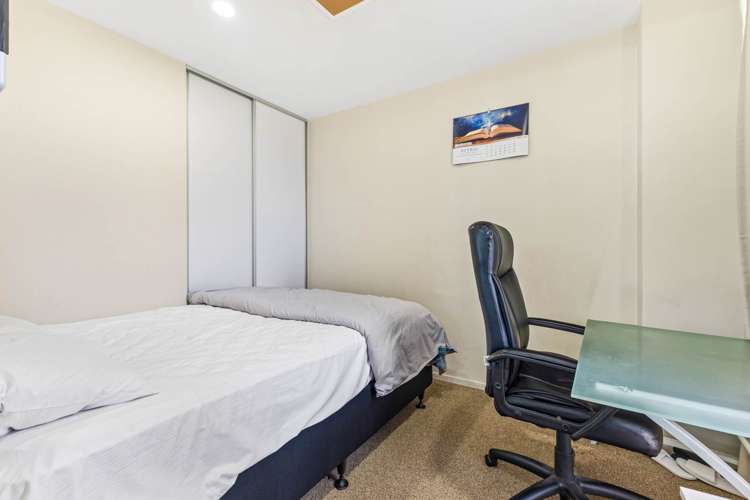 208/17 Amersham Way Manukau_10