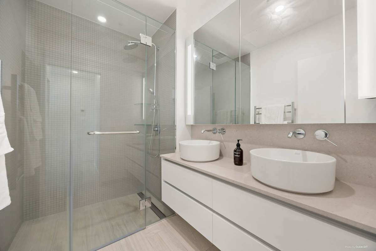 302/27 Rutland Street_3