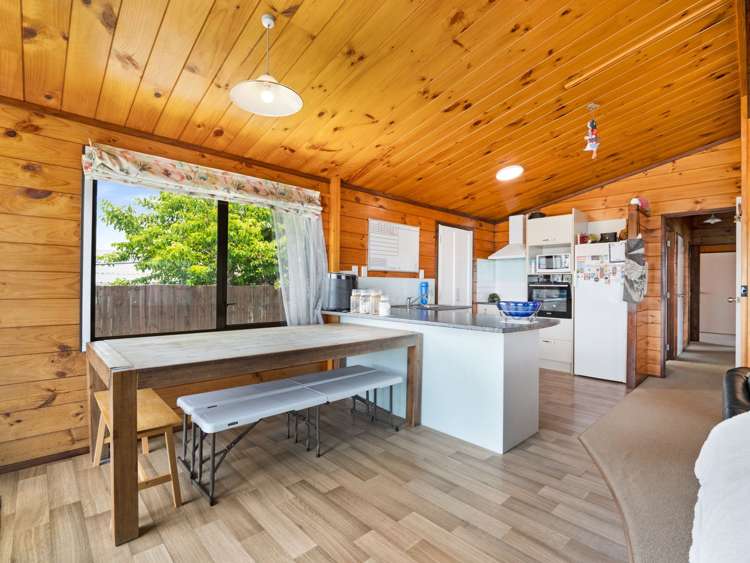 23 Awatapu Drive Whakatane_10