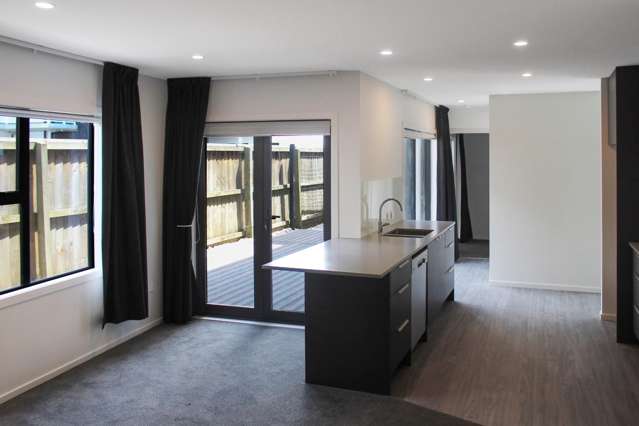 2/278 Worcester Street 1419_1