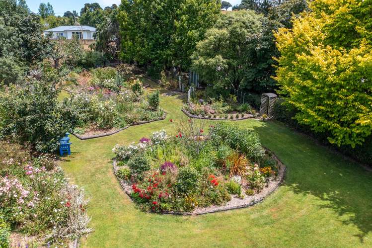 1091 Halcombe Road Halcombe_25