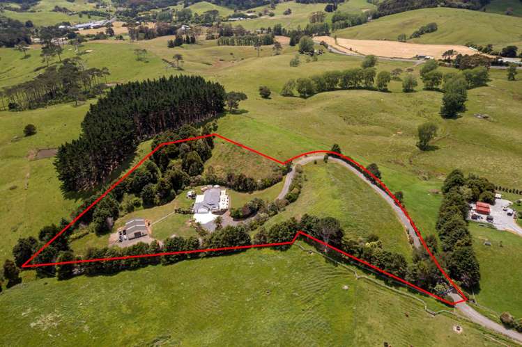 56 Joblin Road Wainui_0