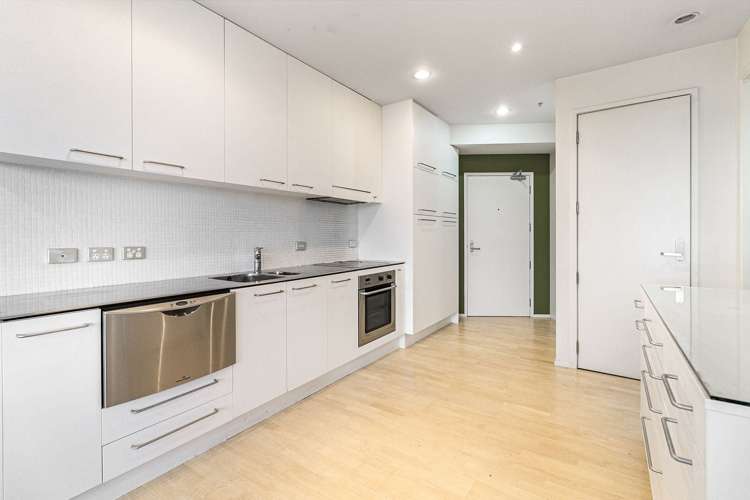 1007/30 Beach Road Auckland Central_7