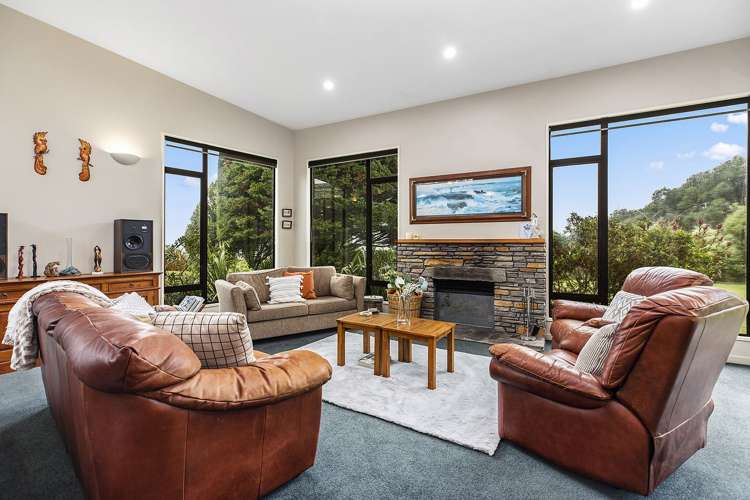 12 Gladys Scott Place Tawa_9