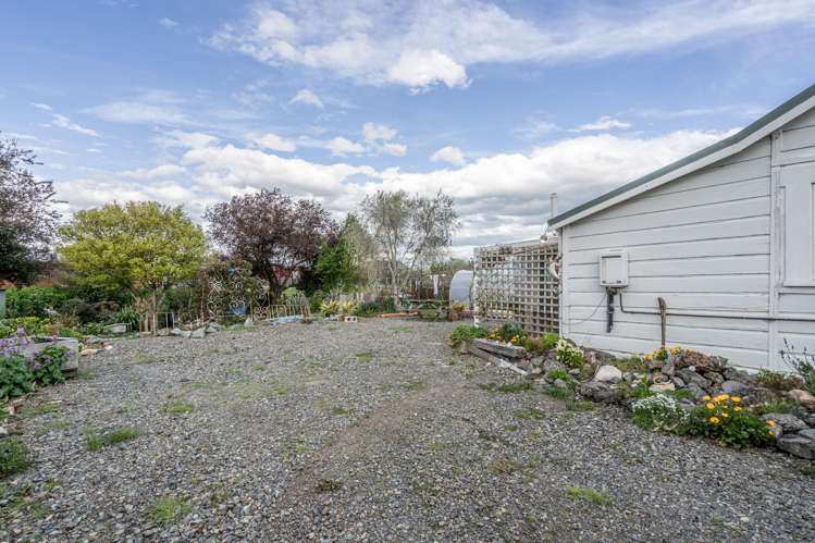 11 High Street East Nightcaps_13