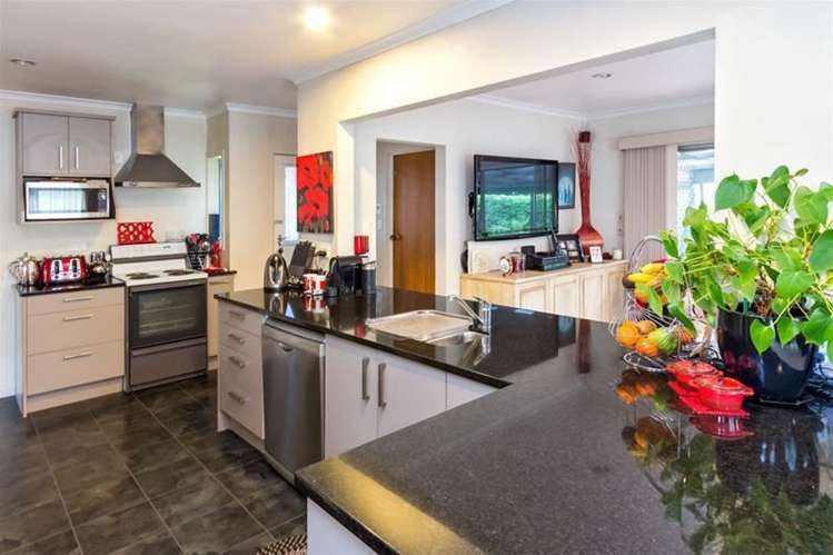 32 Tupaki Place Pakuranga Heights_4