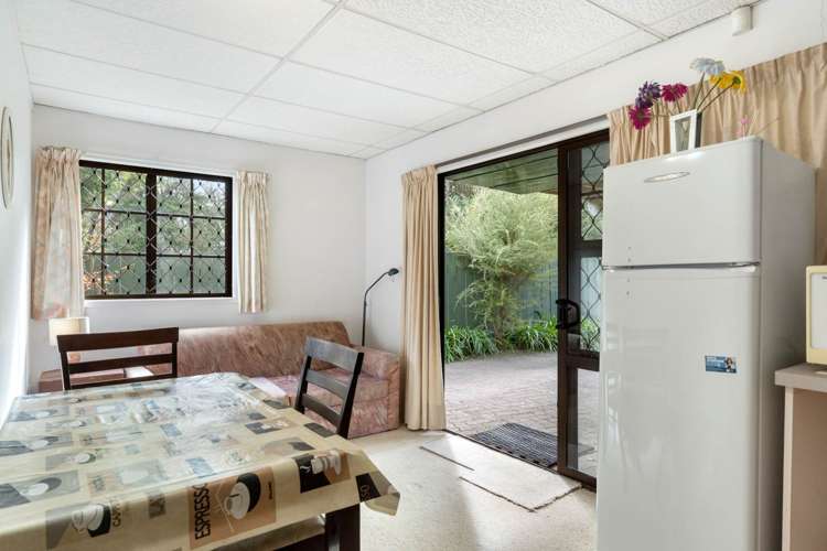 27 Centorian Drive Windsor Park_18