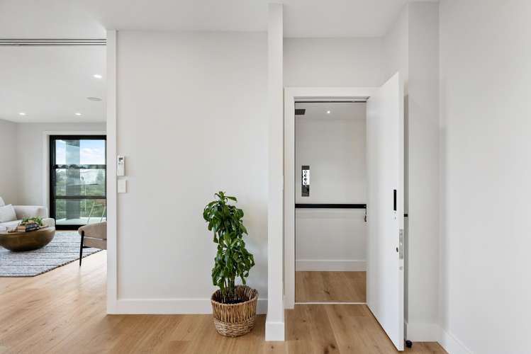 8/2 Valonia Street New Windsor_20