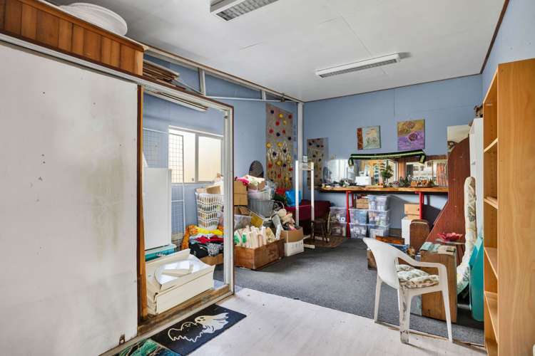 11 High Street Eltham_42