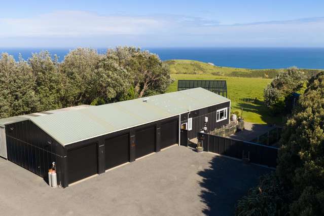 216 Constable Road Muriwai Beach_3