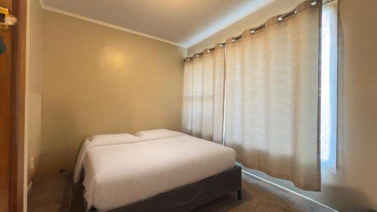 2/19 Motatau Road_2