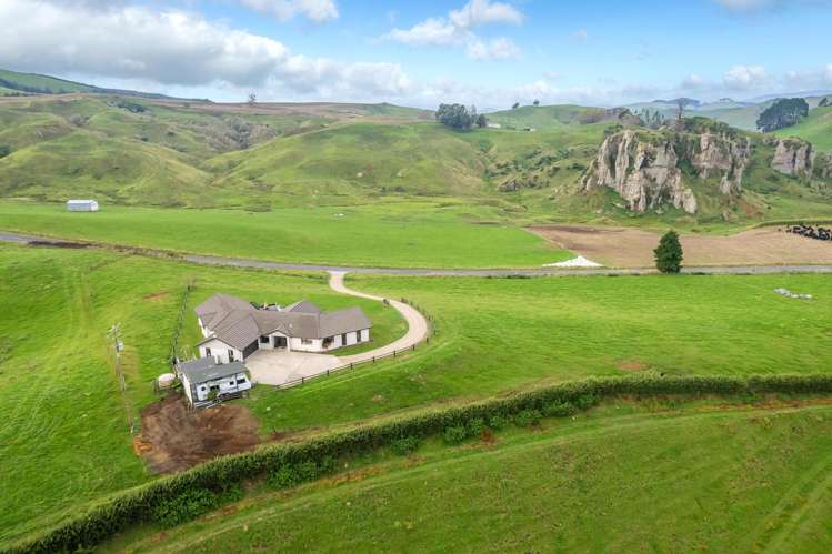 208 Seafund Road Wharepuhunga_25