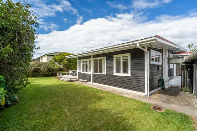 42a Old Lake Road Narrow Neck_4