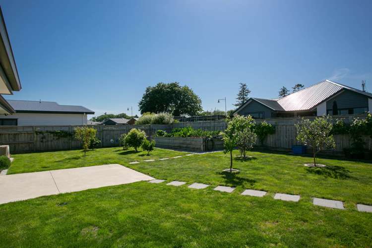 10 Plescher Crescent Leamington_19