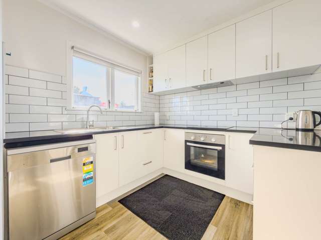 1/150 Porchester Road Papakura_2