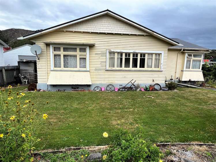 49 Shiel Street Reefton_13