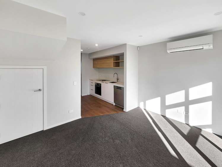 4/31 Wainuiomata Road 10629_4