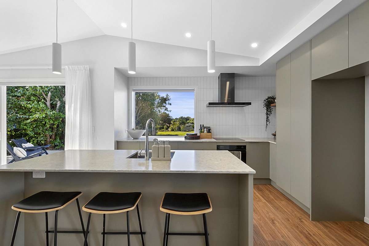 52 Wairau Road_5