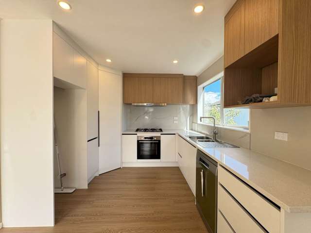 4 BEDROOMS IN PRIME LOCATION ONEHUNGA