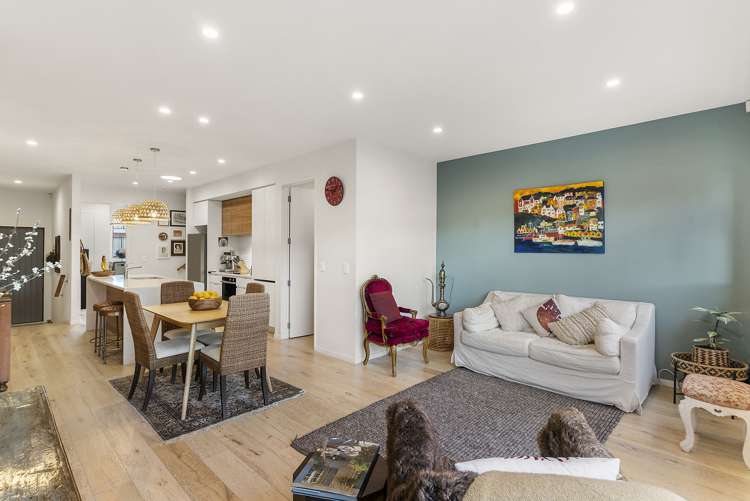 211 Jack Lachlan Drive Beachlands_9