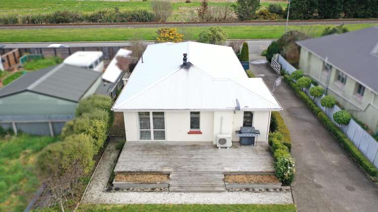 51 Philip Street Gladstone_17