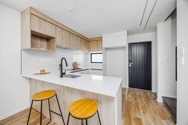 2 & 3/35 Albert Street_2