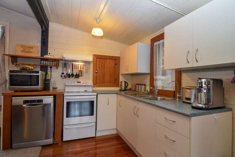 5 Clifton Avenue Carterton_5