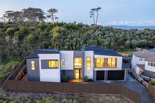 A Rare Architectural Masterpiece – Bold, Refin...