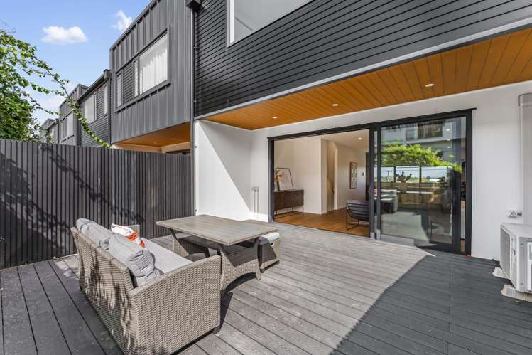 1-12/4-6 Riddell Road Glendowie_2