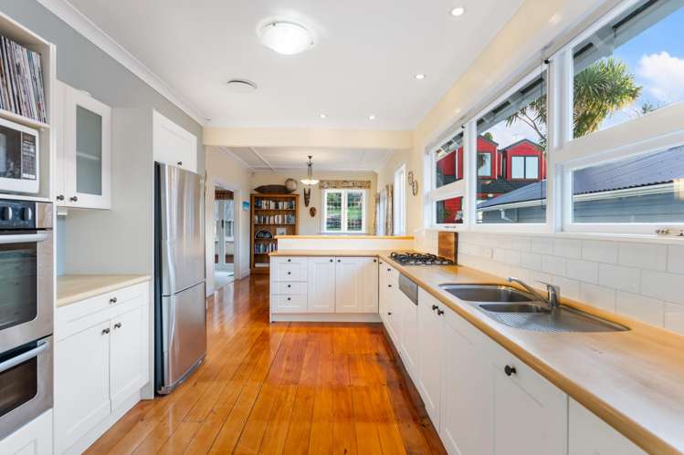 74 Donald Street Karori_11