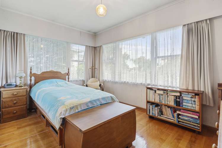 27 Grassways Avenue Pakuranga_11