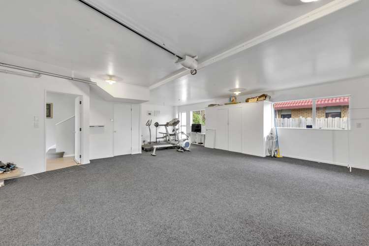 11 Ayrshire Place Somerville_20