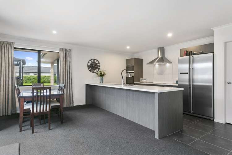 32 Pengover Avenue Leamington_2