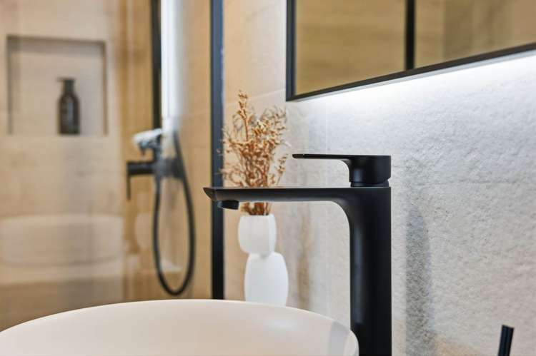 13 Torino Street Pt England_6