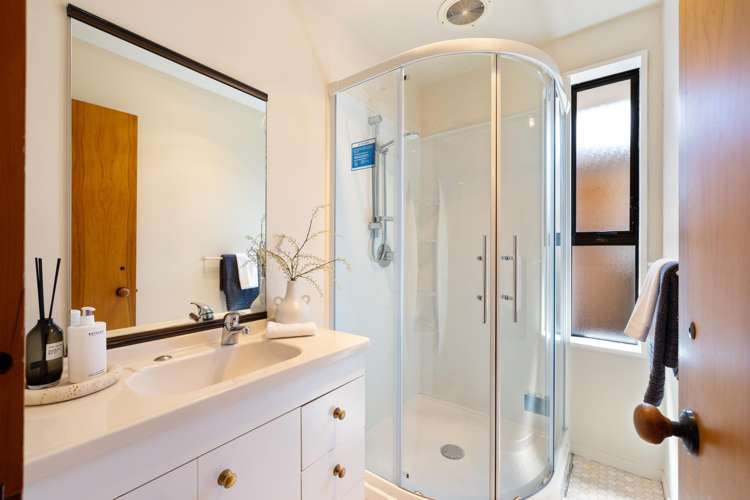 3/12 Lyndon Street Riccarton_11