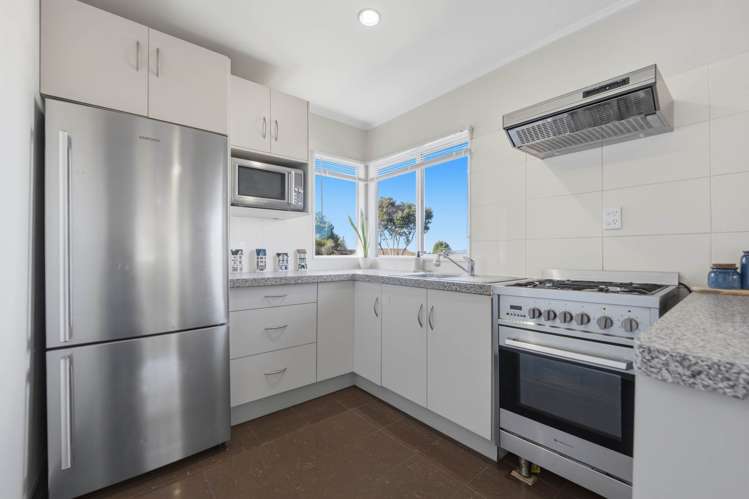1/17 Lambrown Drive Totara Vale_9