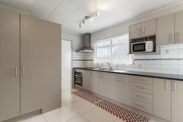 458 Roscommon Road Clendon Park_3